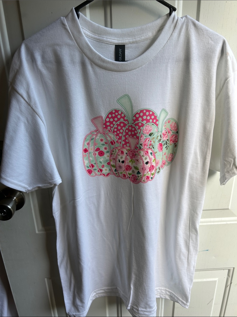 Pretty in pink pumpkin shirt new